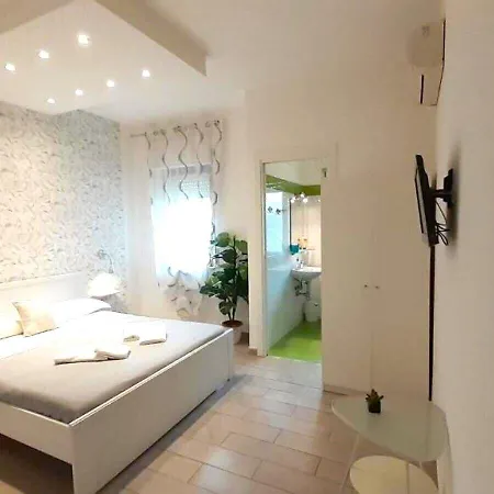 Moonlight Apartament *